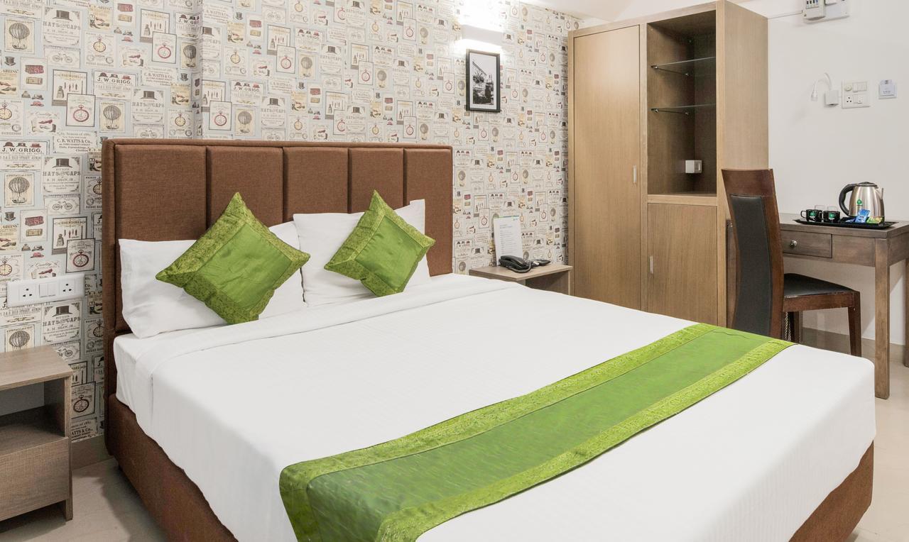 Treebo Trend Viman Nagar Hotel Poona Buitenkant foto