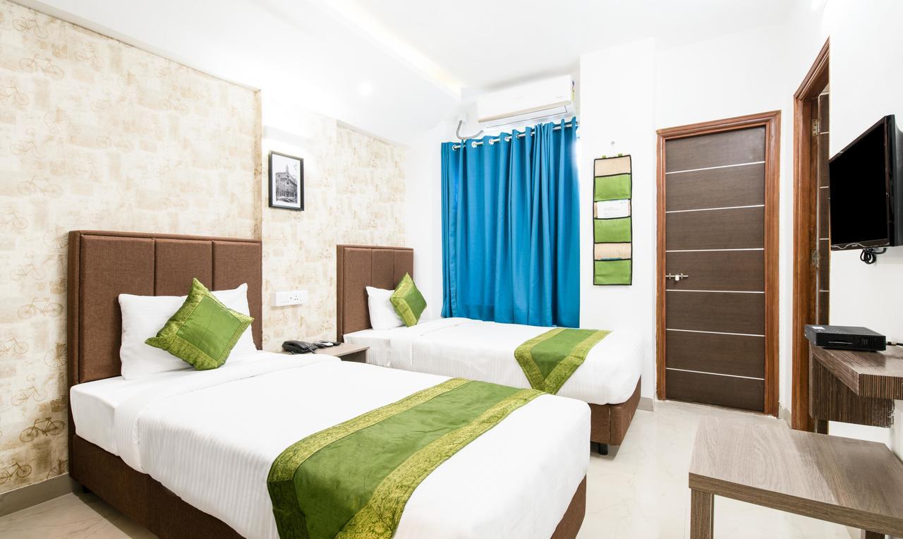 Treebo Trend Viman Nagar Hotel Poona Buitenkant foto